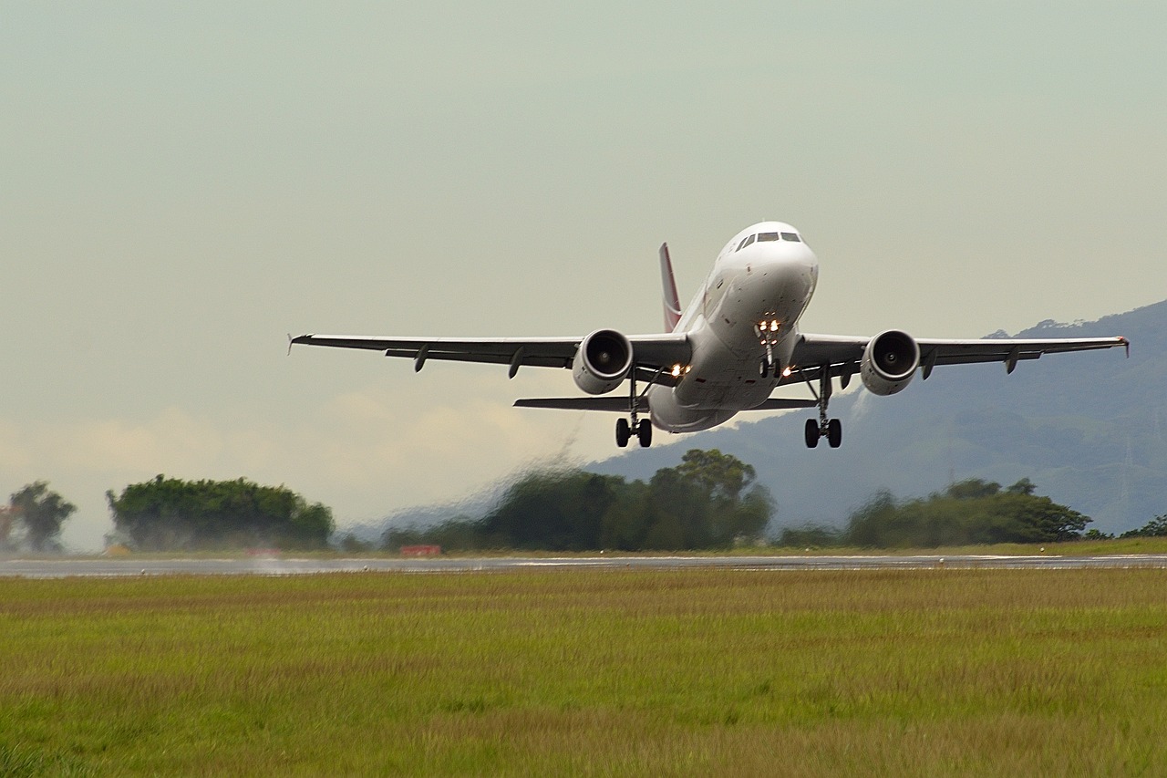 Climate Change Making Flights Bumpier With Increase In Severe Air ...