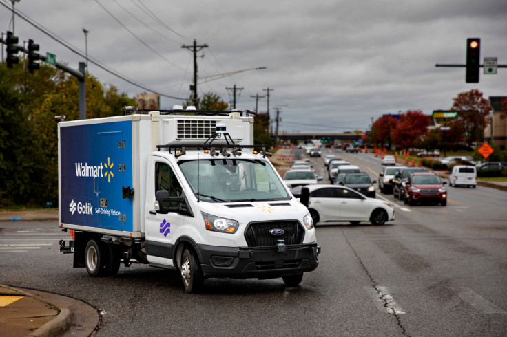 Driverless Gatik delivery box truck operates in Bentonville