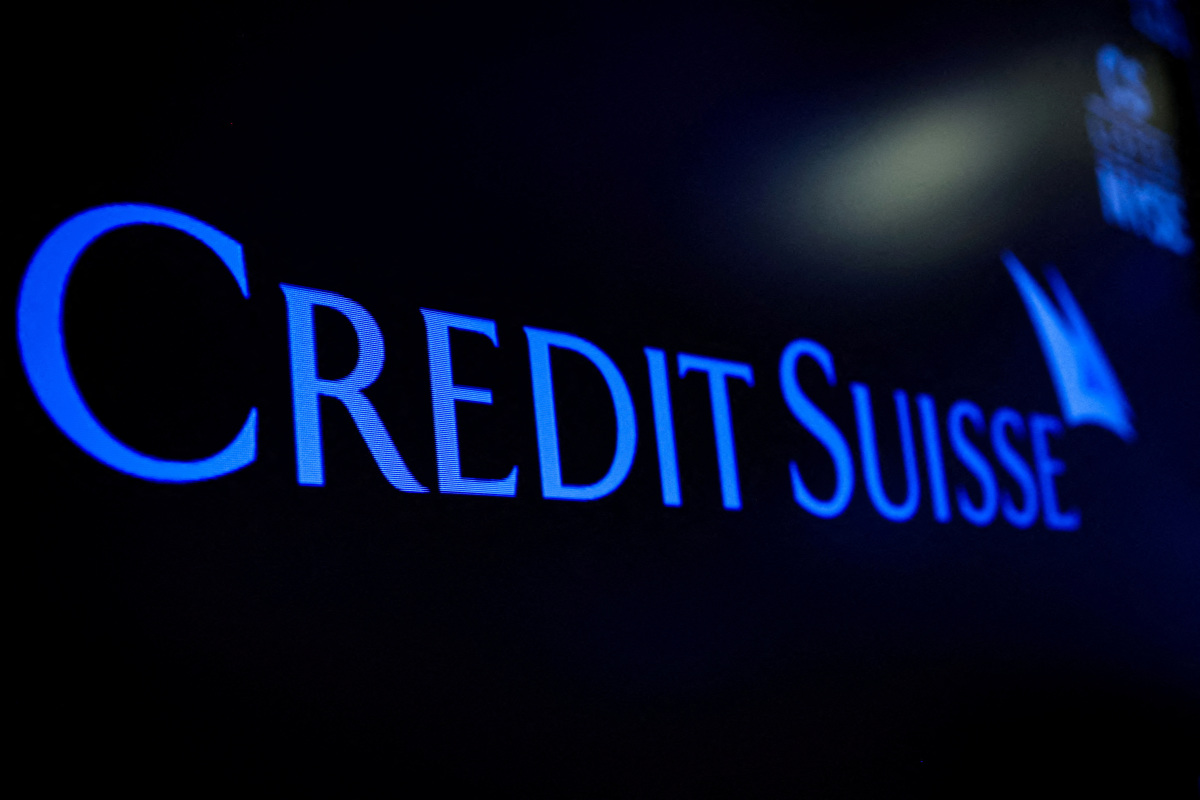 Exclusive Credit Suisse To Hold Internal Talks This Weekend On   Credit Suisse Logo Displayed Screen Floor Nyse New York 