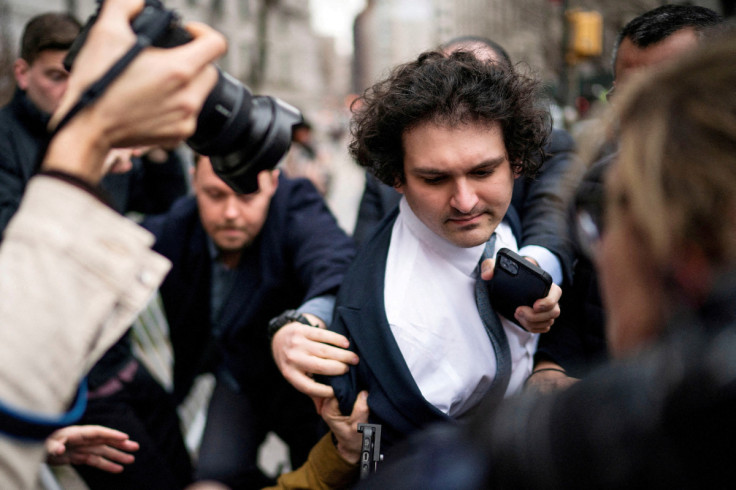 Former FTX Chief Executive Sam Bankman-Fried arrives to the Manhattan federal court in New York