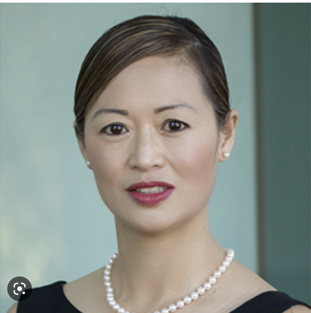 How Dr. Lena Tran Is Trailblazing A Path To Leadership For Young Vietnamese American Women in Education