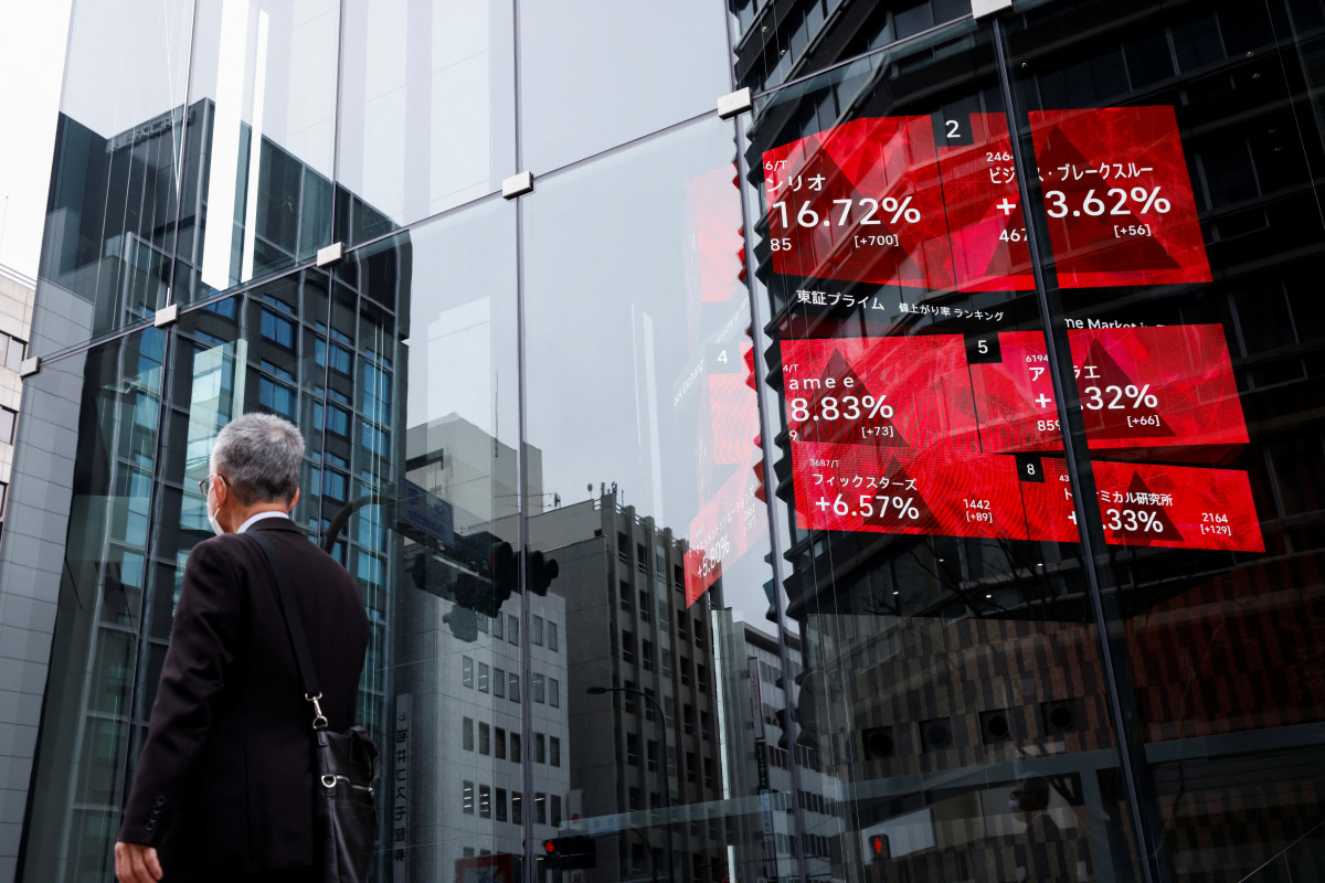 Marketmind: What Banking Crisis? Ending Q1 On A High Marketmind: What Banking Crisis? Ending Q1 On A High