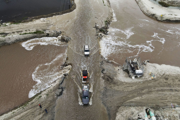 Late Spring weather systems affect both US coasts