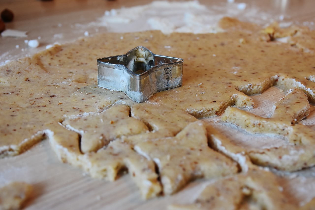 https://d.ibtimes.com/en/full/4440856/cookie-dough-cookies-baking-flour.jpg