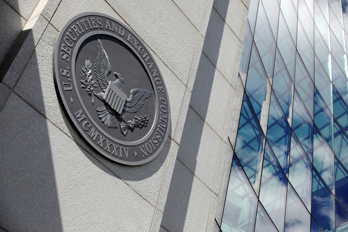 SEC Nears Deal With Ex Coinbase Employee Accused Of Insider Trading 