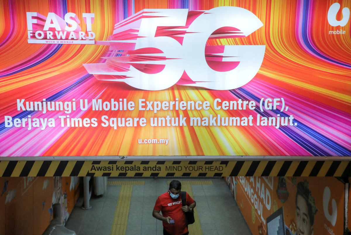 exclusive-malaysia-plans-to-set-up-second-5g-network-from-next-year