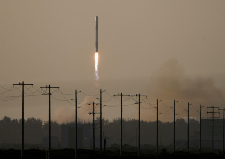 Firefly Aerospace's first Alpha rocket suffers a catastrophic anomaly after launch in California