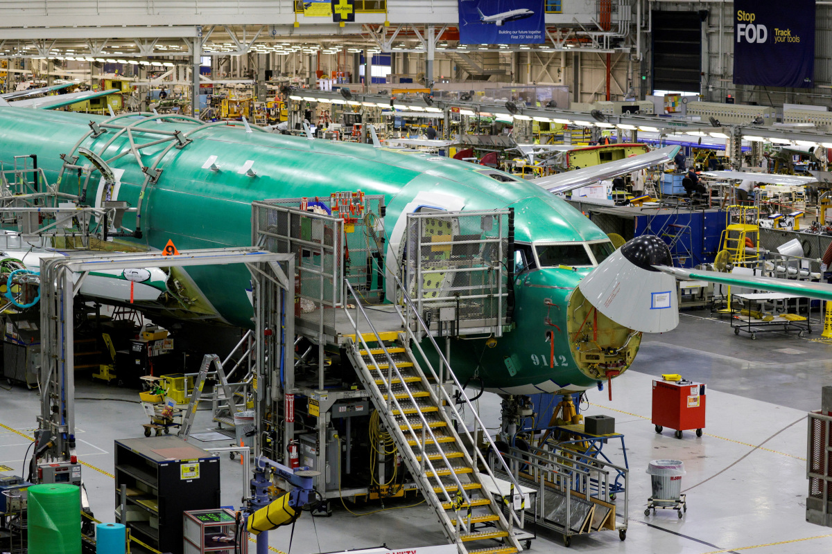 Analysis-Planemakers Talk Up 'Surge Capacity' Amid Industrial Woes ...