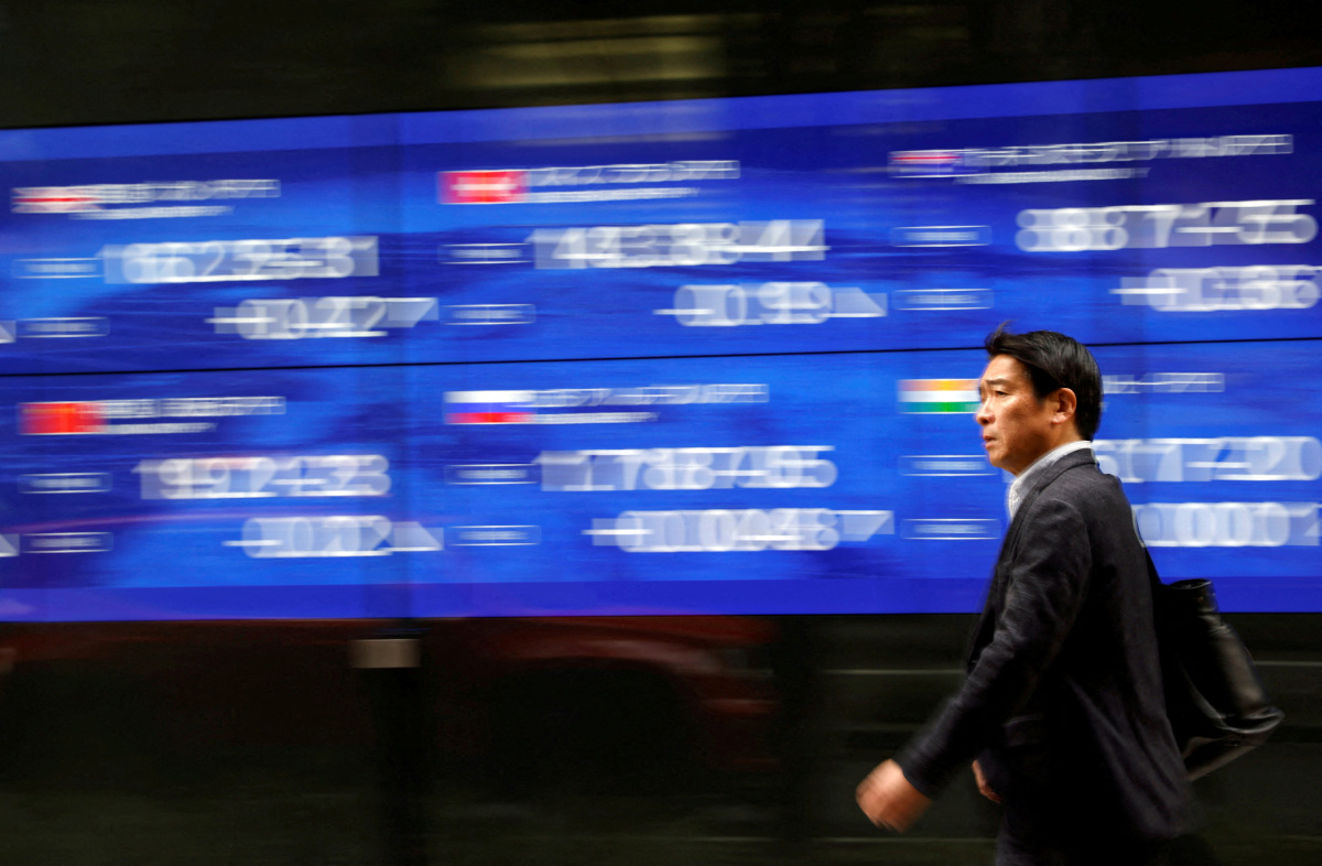 Asian Stocks Surge Ahead Of BOJ Policy Decision