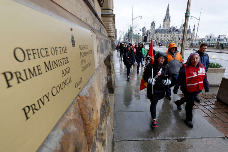 Approximately 155,000 public sector union workers continue to strike in Ottawa