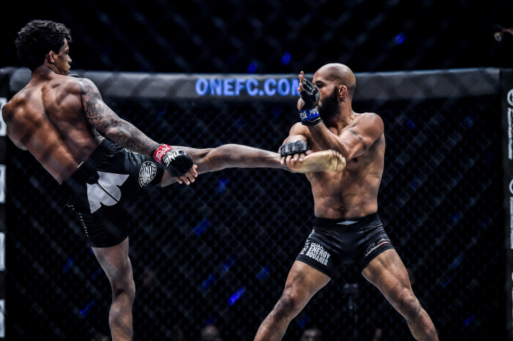 Adriano Moraes, Demetrious Johnson