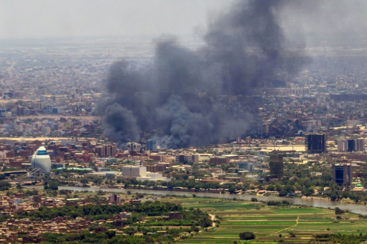 Smoke billows over the Sudanese capital as persistent fighting undermines efforts to firm up a truce between the country's warring generals