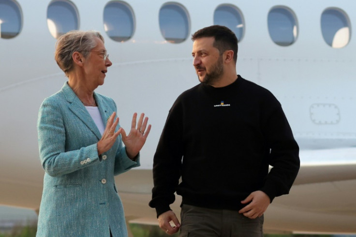 Zelensky was welcomed by French Prime minister Elisabeth Borne