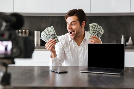 Man Earning Money Online