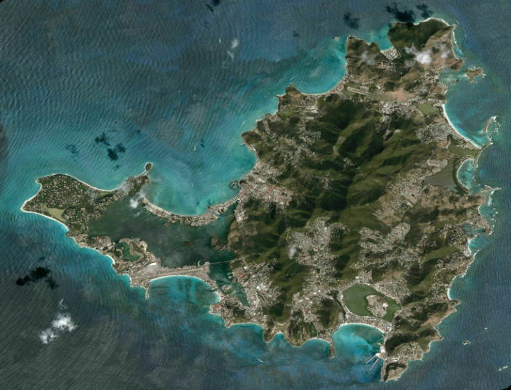 The island of Sint Maarten/Saint Martin has been shared between France and the Netherlands since 1648