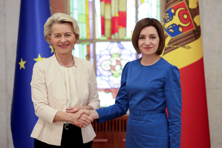 Moldovan President Maia Sandu and European Commission President Ursula von der Leyen meet in Chisinau