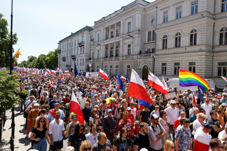 Poles turned out in force to join the anti-government march in Warsaw