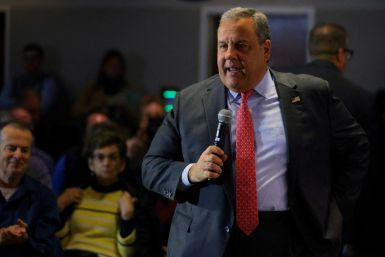Former New Jersey Governor Chris Christie speaks in Manchester