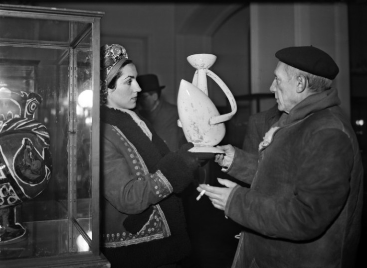 French painter Francoise Gilot and her lover Pablo Picasso pictured in Paris in 1948