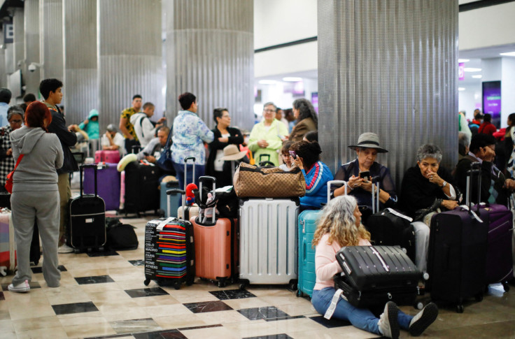 Suspended operations at the Mexico City International Airport following the Popocatepetl volcano activity