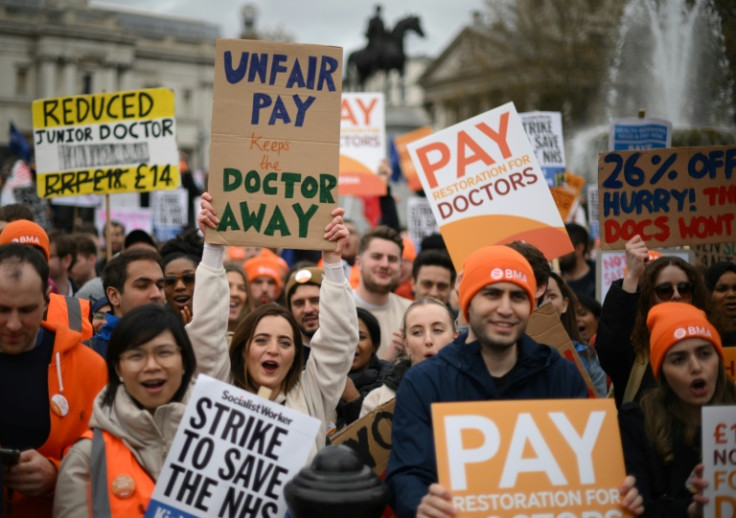Hospital doctors in England begin a new 72-hour strike