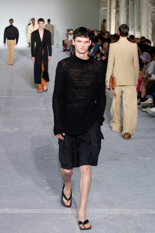 Dries Van Noten also kept the feet bare
