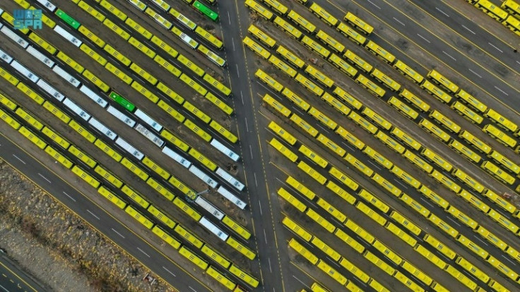 Hundreds of buses were waiting to take the pilgrims from Mecca to Mina