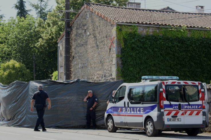 PTwo weeks ago, a 19-year-old was killed by a police officer he had injured in the legs with his car in the western town of Angouleme