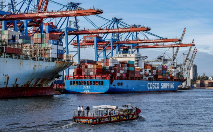 Shipping emits roughly the same level of greenhouse gases as aviation