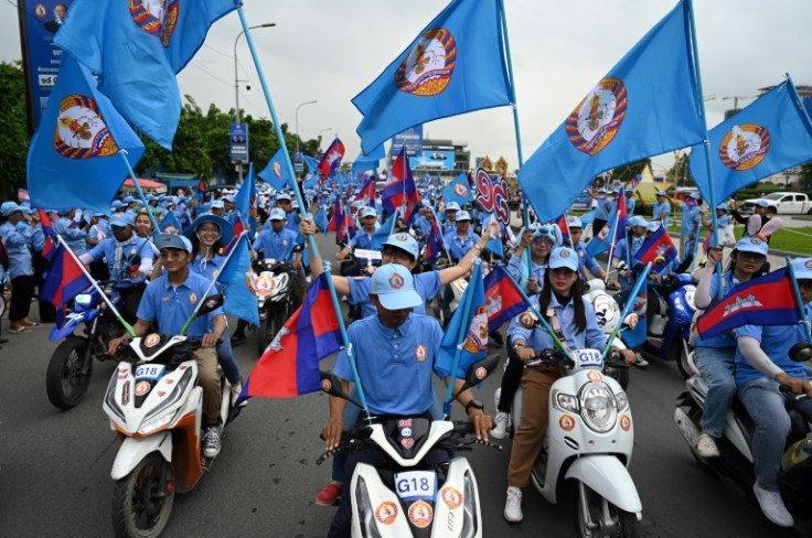 CPP supporters at the campaign rally in Phnom Penh