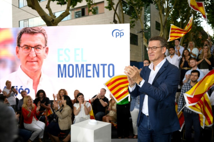 Throughout his political career, Alberto Nunez Feijoo has always played his cards close to his chest