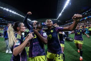 Colombia's forward Linda Caicedo celebrates scoring her team's first goal