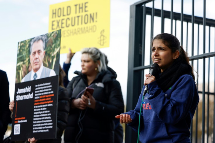 Family and supporters want more action from the German foreign ministry