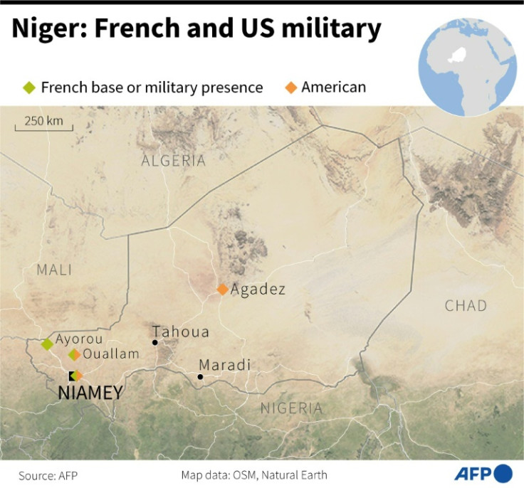 Niger: French and US military
