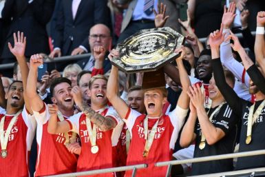 Arsenal celebrate winning the Community Shield against Manchester City