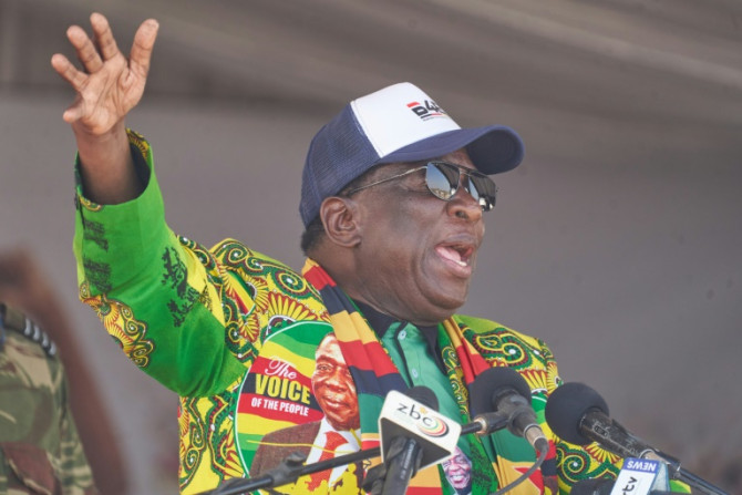 President Emmerson Mnangagwa rallies ruling-party supporters ahead of August 23 elections