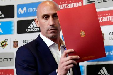 Spanish football federation president Luis Rubiales has come under fire for kissing player Jenni Hermoso