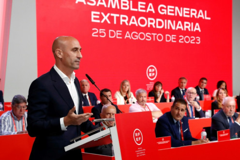 Luis Rubiales gave a fiery speech in which he shouted that he refused to resign from his post as RFEF chief
