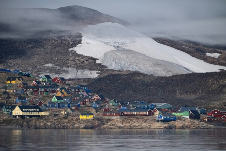Ittoqqortoormiit, with around 300 inhabitants, is the only human settlement within a 500-kilometre radius of Scoresby Fjord