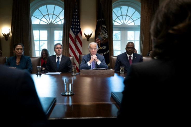 Biden discussed aid for Ukraine with his cabinet at the White House on Monday