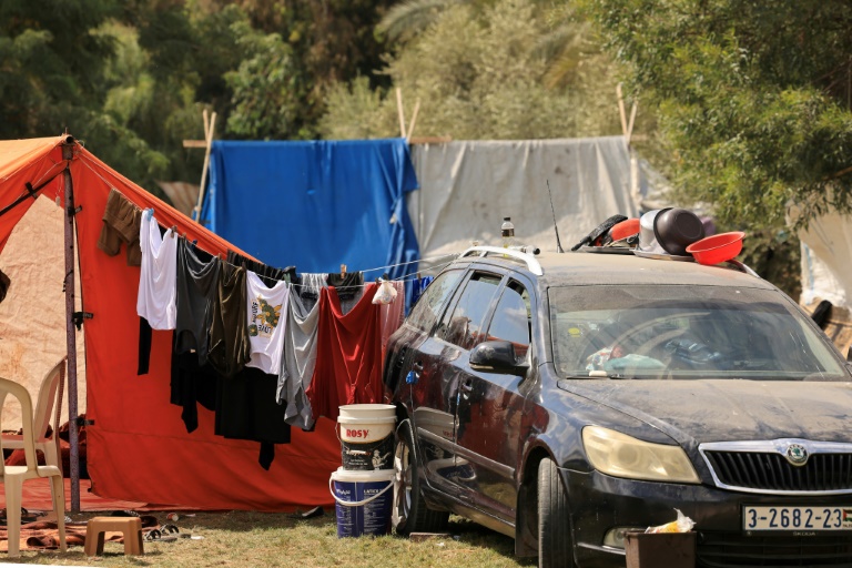 Gaza Hospitals At ‘Breaking Point’ As Desperate Residents Seek Shelter