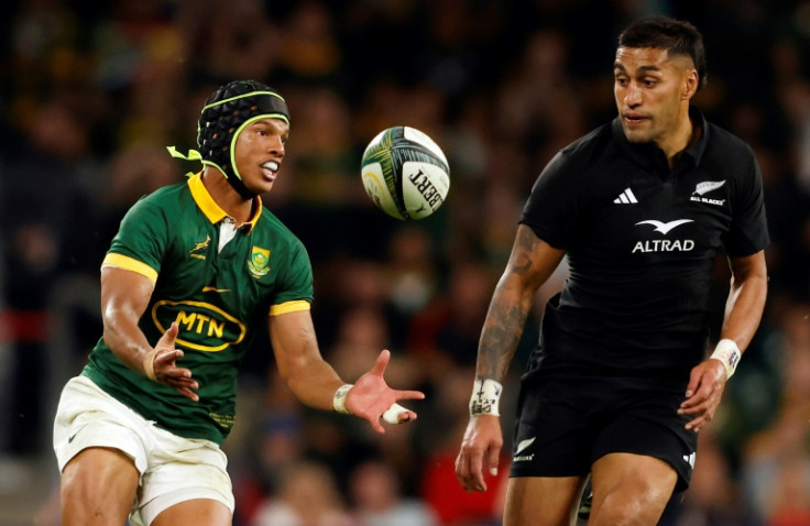 South Africa wing Kurt-Lee Arendse (L) and New Zealand centre Rieko Ioane will both start Saturday's Rugby World Cup final