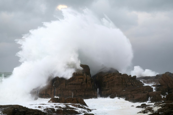 Record winds of up to 193 km/h hit northwestern France according to the weather service