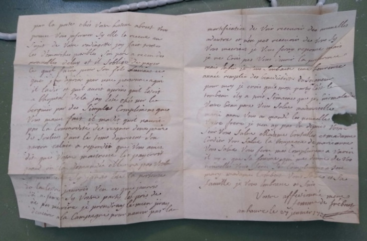 The letters include one from Marguerite Quesnel to her son Nicolas dated from January 27, 1758 in which she complains about him not writing
