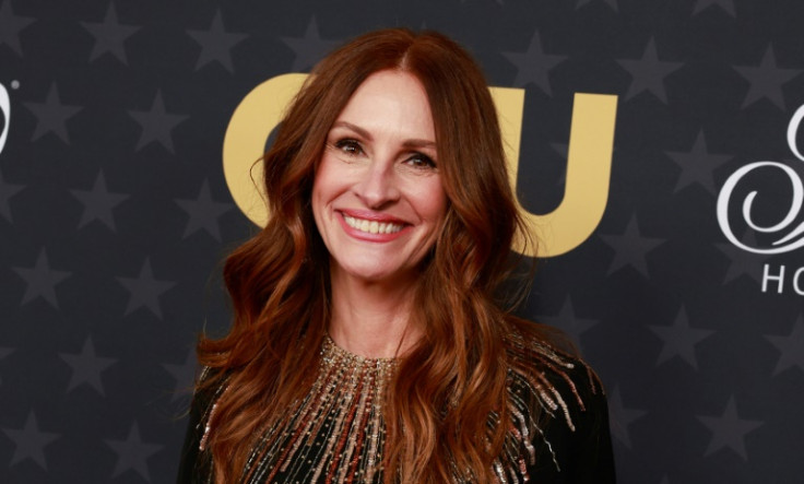 Julia Roberts had socks made with the less-than-lovely mantra of her character in the new movie 'Leave the World Behind'