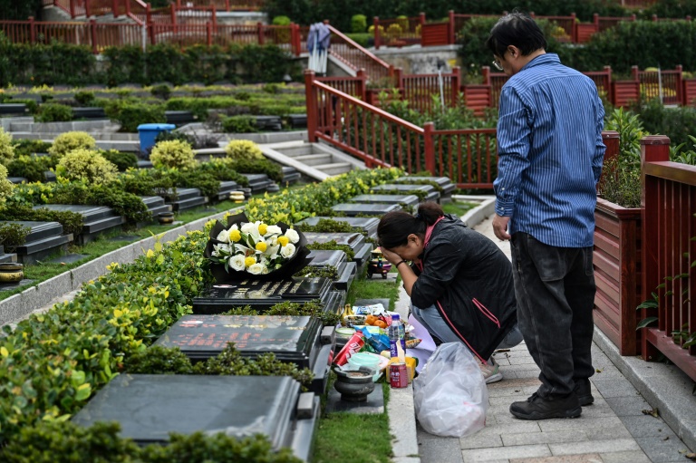 Chinese Mourners Employ AI for Digital Resurrection of Deceased Individuals