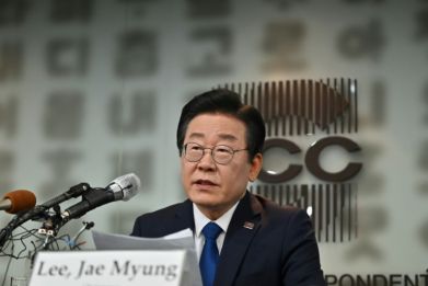 South Korean opposition leader Lee Jae-myung called for more peaceful politics after he was attacked by a knife-wielding man in Busan