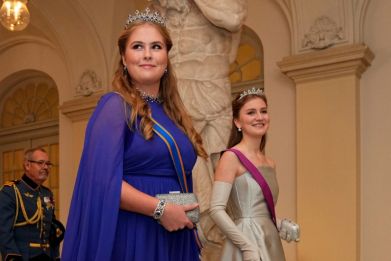 Dutch Crown Princess Catharina-Amalia, left, and Belgium's Crown Princess Elisabeth