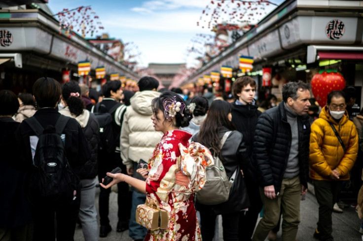 Prices in Japan excluding fresh food rose 2.3 percent year-on-year in December