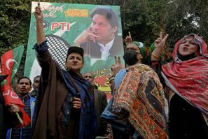 Supporters of Imran Khan's Pakistan Tehreek-e-Insaf party at a campaign rally in Lahore on January 28